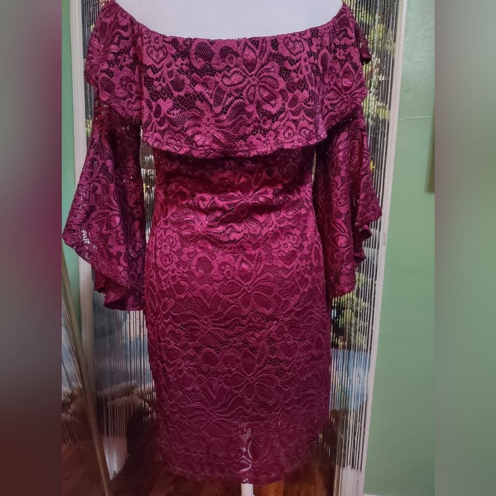 Burgundy ambiance lace dress size large
